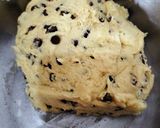 Foto langkah ke 2 dari resep Soft Baked Chocochips Cookies.