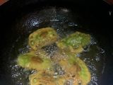 পটল পকোড়া (potol pakora recipe in Bengali)