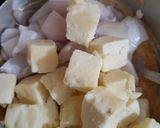 A picture of step 2 of Pizza paneer tikka with Maggie noodle base.