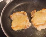 A picture of step 2 of Taiwanese Three Cup Chicken.