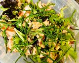 A picture of step 2 of Salad with smoked salmon and canned pear.