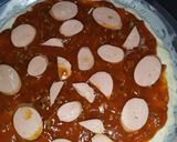 Foto langkah ke 5 dari resep Pizza Rumahan.