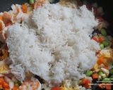 รูปขั้นตอนการทำที่ 3 ของ ข้าวผัดวาซาบิกุ้ง