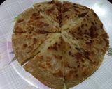 A picture of step 5 of Leftover upma paratha.