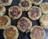 A picture of step 6 of Jain Ragda Pattice.