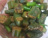A picture of step 4 of Bhindi.