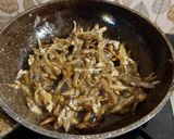 Foto langkah ke 1 dari resep Nasgor Putih Teri.