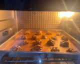 Foto langkah ke 5 dari resep Chocolate chocochip cookies ala tintin.