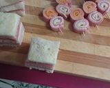 Foto del paso 2 de la receta: Canapés variados con pan de molde