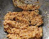 A picture of step 4 of Sev Murmura Chikki.