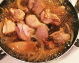 A picture of step 4 of ☆Oyakodon (Chicken and Egg Rice Bowl)☆.