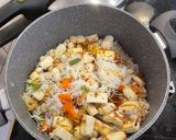 A picture of step 5 of Navratan Pulav.