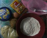 Foto langkah ke 1 dari resep Donat sederhana.