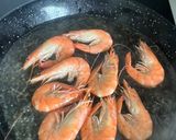 A picture of step 3 of Seafood Paella with Socarrat.