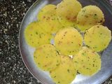 वेजिटेबल सूजी की इडली (vegetable suji ki idli recipe in Hindi)