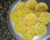 वेजिटेबल सूजी की इडली (vegetable suji ki idli recipe in Hindi) रेसिपी चरण 3 फोटो