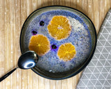 Foto del paso 7 de la receta: Desayuno saludable de chía con avena, arándanos y naranja