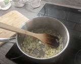 A picture of step 3 of Creamy Spinach and Spaghetti.