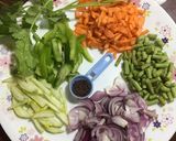 A picture of step 1 of Vegetable Macaroni.