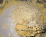 Foto langkah ke 3 dari resep Kue Sagu Keju_Takaran Sendok 😋 tanpa mixer.