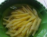Foto langkah ke 2 dari resep Kentang goreng crispy.