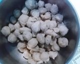 சப்பாத்தி சோயா சங்ஸ் உருளைக்கிழங்கு கறி(Chappathi Soya Chunks Potato Curry recipe in tamil) ரெசிபி ஸ்டேப் 1 புகைப்படம்