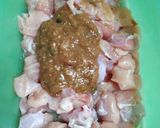 Foto langkah ke 2 dari resep Sate Ayam bumbu Daun Jeruk.