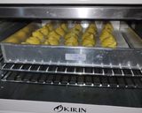 Foto langkah ke 6 dari resep Kue Soes Vla Putih Keju.