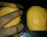 A picture of step 2 of Mango flower.