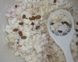 A picture of step 3 of Cream chat with nuts.
