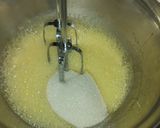 Foto del paso 2 de la receta: Bizcochuelo de leche caliente