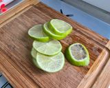 Une image de l'étape 5 de Saumon entier au pesto, romarin et citron vert.