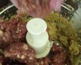 A picture of step 2 of Kachy qeemy ke kabab.