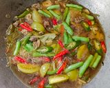 Foto langkah ke 4 dari resep Asem Asem Daging Sapi Buncis.