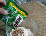 Foto langkah ke 1 dari resep Oatmeal Milo Kurma.