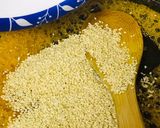 A picture of step 3 of Sesame / till gud ki chikki.