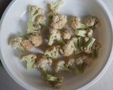 Foto langkah ke 2 dari resep Kembang kol goreng krispi.