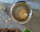Foto langkah ke 3 dari resep Donat ala jco dengan tabur kayu manis.