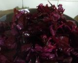 ডালের বড়া দিয়ে লাল শাক ভাজা (daler bora diye laal saag bhaja recipe in Bengali) রেসিপি ধাপ - 3 ছবি