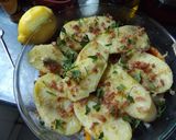 Foto del paso 2 de la receta: Patatas y pimientos al horno con jamón al limón