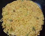 Foto langkah ke 3 dari resep 427. Omelete Mie.