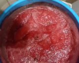 A picture of step 2 of Thanda thaar tarbooz ka mashroob.
