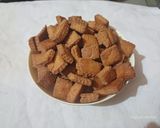 A picture of step 4 of Wheat flour shankarpali.