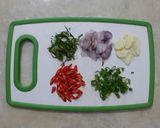 Foto langkah ke 1 dari resep Nasi goreng daun jeruk.