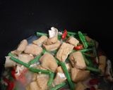 Foto langkah ke 2 dari resep Sayur Tahu Kacang Panjang ndeso.