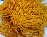 मक्की आटे के क्रिस्पी क्रंची सेव रेसिपी चरण 6 फोटो