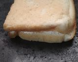 A picture of step 3 of Malai sandwich.