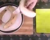 A picture of step 5 of Rose Milk And Banana Shake.