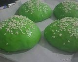Foto langkah ke 3 dari resep Burger pandan.