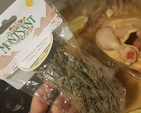 Foto del paso 1 de la receta: Picantón a las finas hierbas con toque al Limón